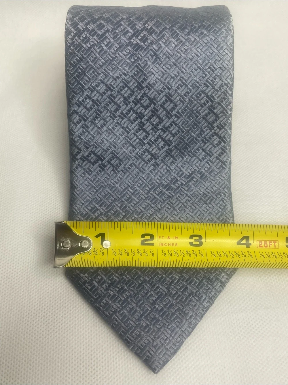 Giorgio Armani Textured Repp Silk Tie Geometric Silver Gray Preppy Style Necktie